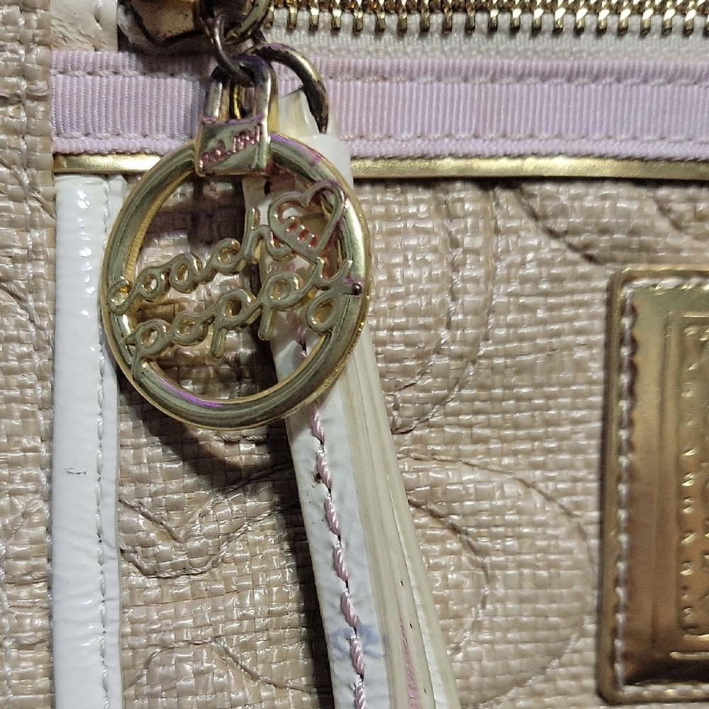 Coach Poppy Straw Beige and White Signature Tote. - Picture 4 of 14